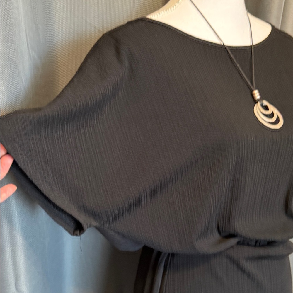 🔥⬇️ Shein Black Midi Dress Med EUC final markdown! - Picture 4 of 11